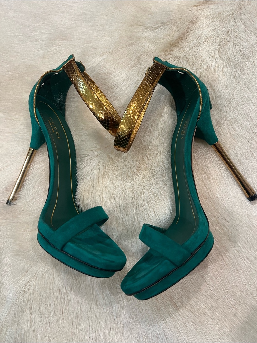 GUCCI Snakeskin Suede Sandals, size 8 (38)